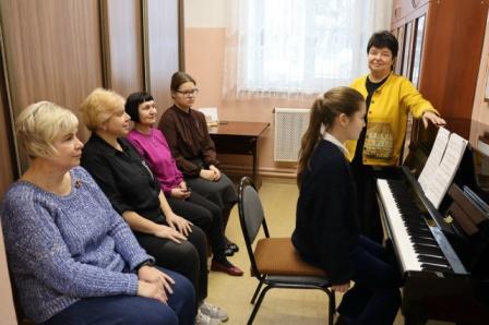 16 января 2026 г. преподаватель по классу фортепиано Данченко О.Д. провела открытый урок «Преодоление трудностей в произведениях технического плана.»
