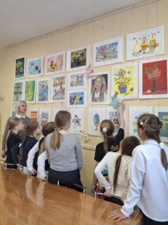 11 марта 2026 г. в школе открылась выставка изобразительного творчества учащихся художественного отделения «Весна идет, весне дорогу!».
