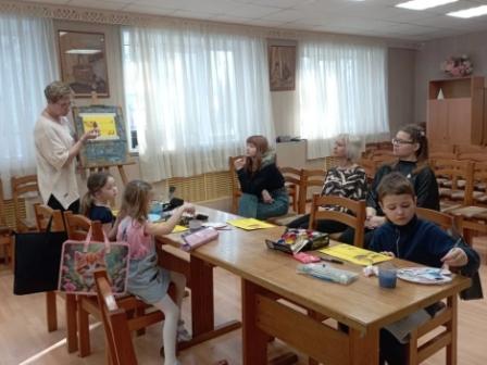 30 марта 2026 г. преподаватель Дударева Е.В. провела открытый урок в группе раннего эстетического развития на тему: «Светотень — наше всё. Секреты выразительного рисунка».